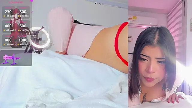 Maria Jones  online show from April 29, 1:42 am