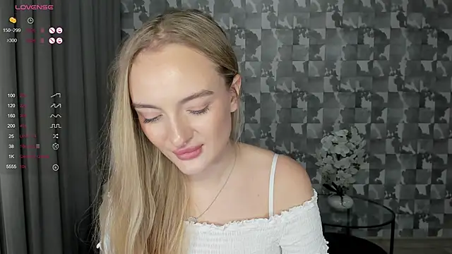 A delina online show from November 21, 1:57 pm