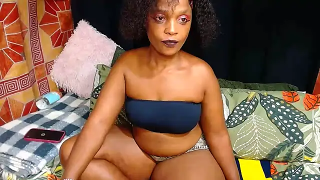 Thickbootykim online show from June 10, 8:07 pm