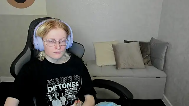 ElizabethHarpper online show from September 26, 2:31 am