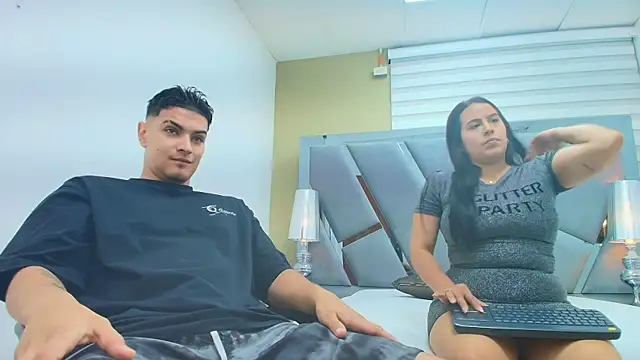 DAVID VICTORIAA online show from April 24, 1:03 pm