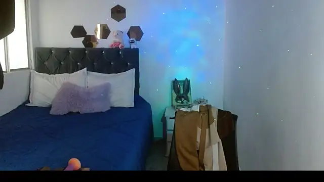 brittanysexhot online show from March 26, 3:58 pm