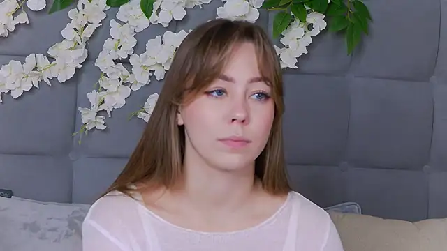 TheEmma online show from November 6, 9:48 am