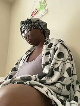 DamnBubbles online show from February 9, 2:30 pm