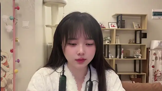 Chenjing0 online show from December 18, 1:27 pm