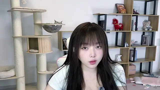 Chenjing0 online show from April 28, 1:15 pm