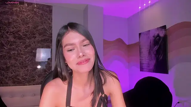 NiaSalvatore online show from February 12, 5:20 am