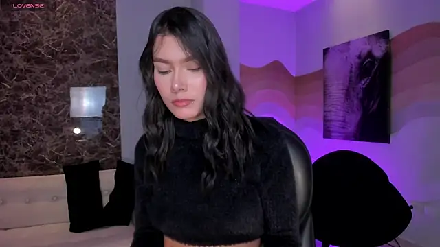 NiaSalvatore online show from February 11, 5:09 am