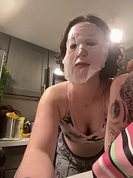 ParkerGYATT online show from April 8, 6:37 am