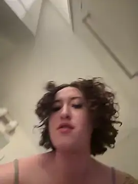 ParkerGYATT online show from April 18, 8:06 am