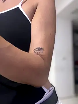 Samantha bigboobs online show from October 2, 10:48 pm