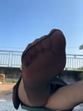 SSSniang- online show from April 18, 1:30 am