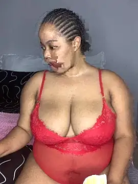 Snapshot of sexytinashe21 chatting on October 18, 8:54 pm sexytinashe21 online show from October 18, 8:54 pm