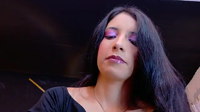amabel zambrano online show from May 4, 9:13 am
