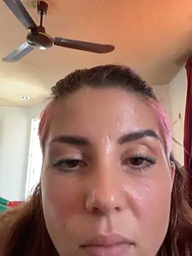 Izy cute  online show from November 25, 5:26 pm