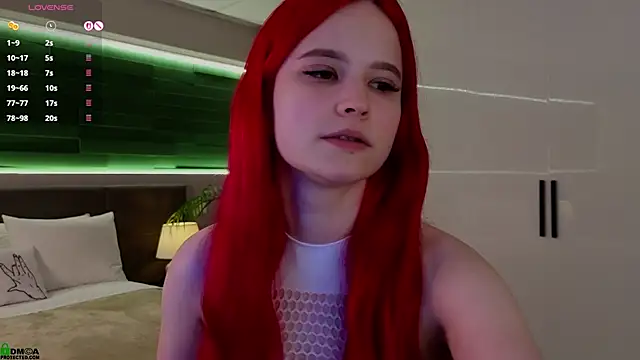 Rina Red online show from November 15, 1:39 am