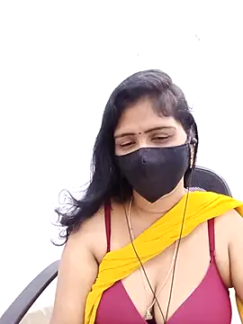 Lucky-Deepthi online show from May 3, 1:20 am