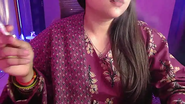 Snapshot of Mitikaa chatting on October 18, 9:05 pm Mitikaa online show from October 18, 9:05 pm