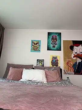 NNNoire online show from April 22, 6:43 am