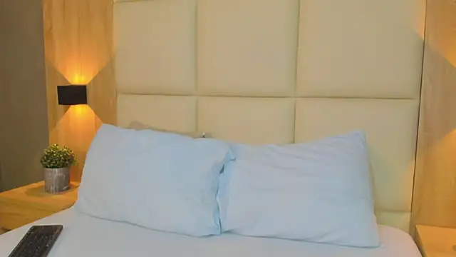 antonella cutie  online show from November 27, 12:30 pm