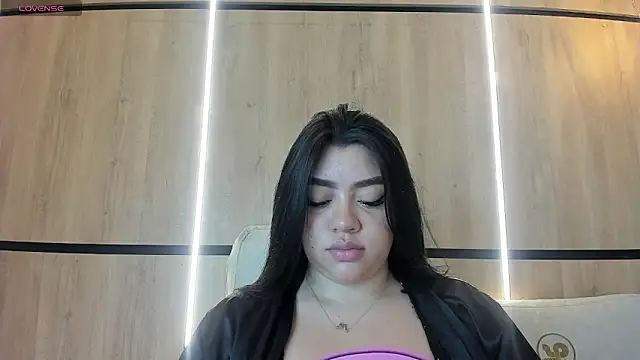 ashlyn parker online show from December 2, 8:00 pm