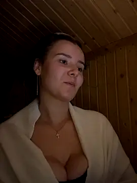 mewKate online show from October 4, 7:29 pm