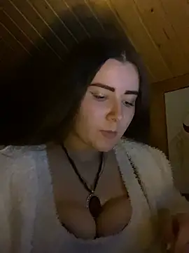 mewKate online show from April 24, 6:44 pm