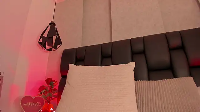 Blue Angell online show from February 14, 4:47 am