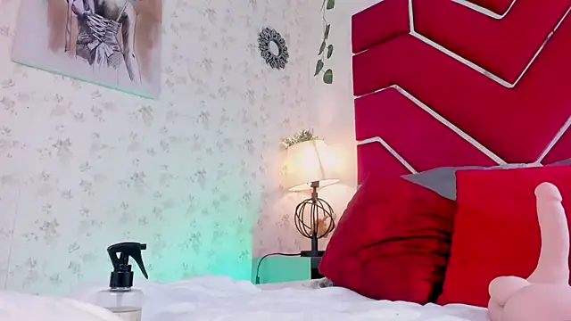 VeronicaOlson  online show from September 12, 6:14 am