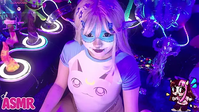 LaytonBox online show from February 22, 2:51 pm