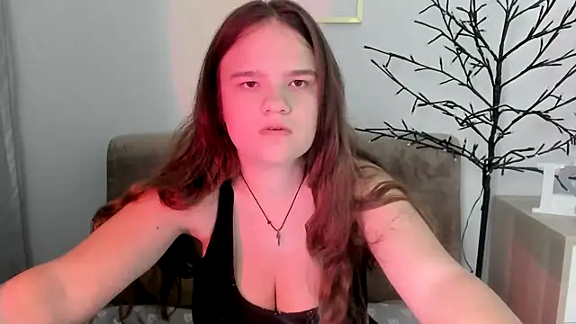 AdeleCruz online show from June 4, 11:36 am