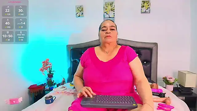 QueenMatturex online show from March 29, 12:37 pm