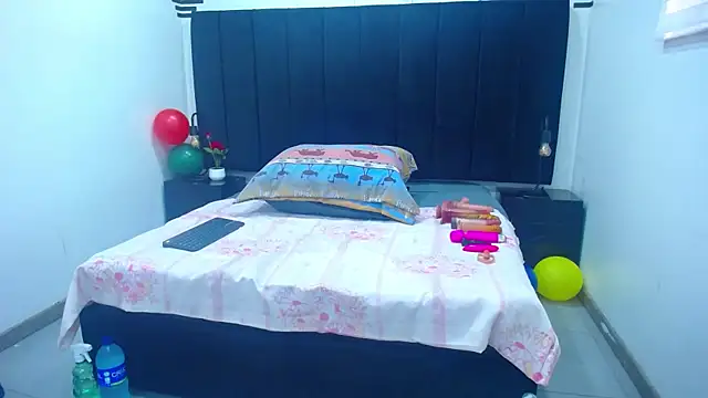 QueenMatturex online show from November 3, 12:31 pm