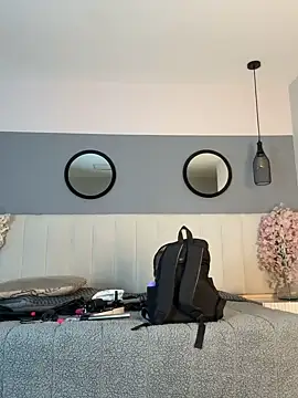 chelsea bolton  online show from April 21, 12:12 pm