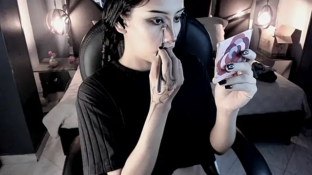 vaiolethsan   online show from February 12, 9:16 pm