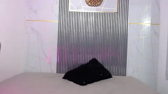 gabriela cortez online show from April 24, 4:04 am