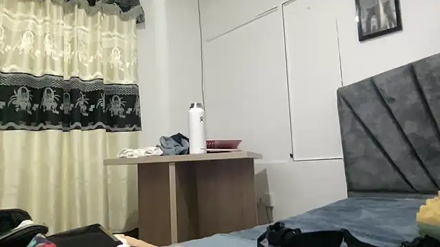 LunaBeya online show from April 2, 1:41 pm