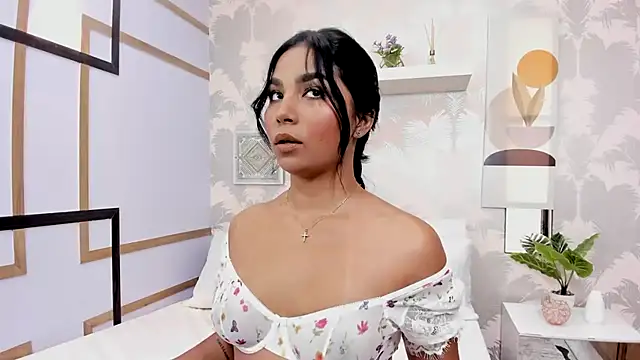 Snapshot of CharlotteGraay chatting on September 10, 7:58 pm CharlotteGraay online show from September 10, 7:58 pm