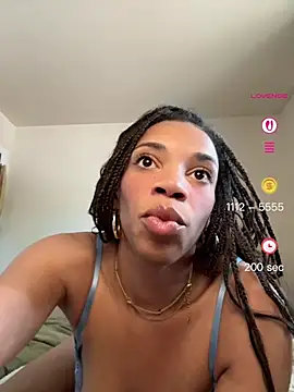 goddesskash online show from April 26, 6:05 pm