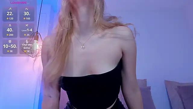 Snapshot of shatall_rouge chatting on October 10, 5:56 am shatall rouge online show from October 10, 5:56 am