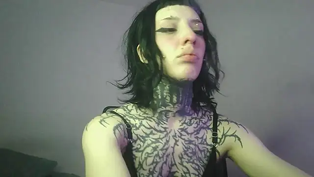 Snapshot of bad_doll_bb chatting on September 9, 3:06 am bad doll bb online show from September 9, 3:06 am