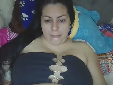 thamara226 online show from April 27, 1:08 pm