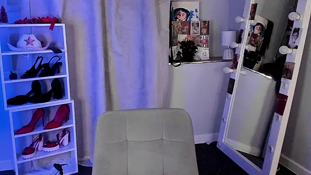 Sahara Shields online show from February 13, 9:44 am