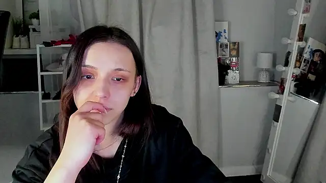 Sahara Shields online show from March 28, 9:20 am