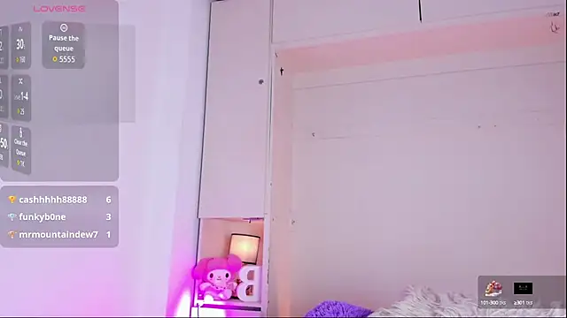 BrianaaTaylor online show from October 16, 8:33 pm