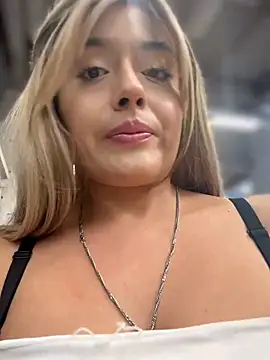 VICKY CAM-PE online show from June 12, 10:45 am