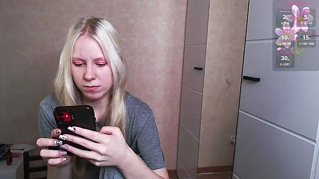 Mary Kitty88 online show from April 28, 12:30 am