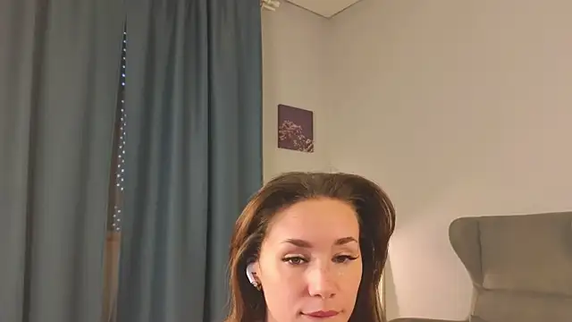 too sexxxy online show from April 23, 5:04 am