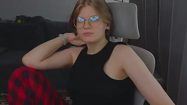  JessieVibes online show from September 9, 3:23 pm