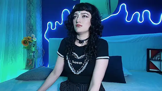 JeanneSabatier online show from April 24, 7:49 pm